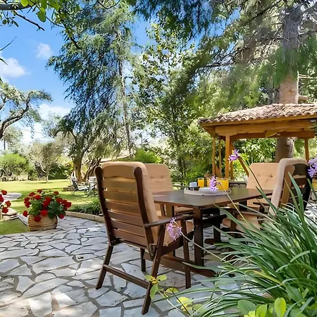 Polys Lefkada 2 Apolpaina